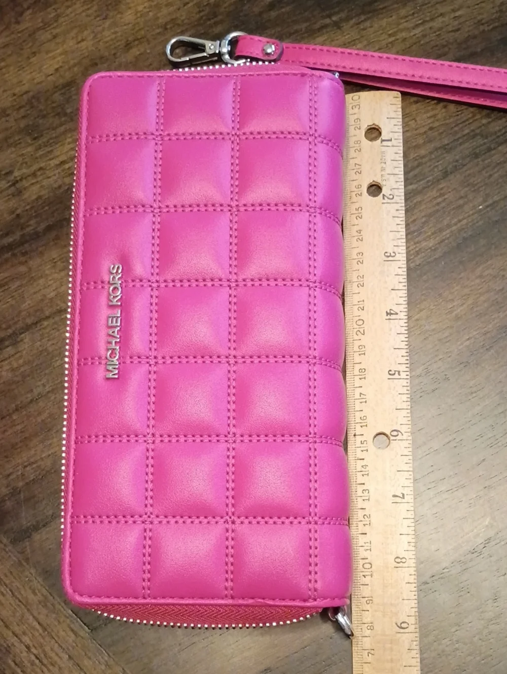 Michael kors large quilted wristlet wallet new